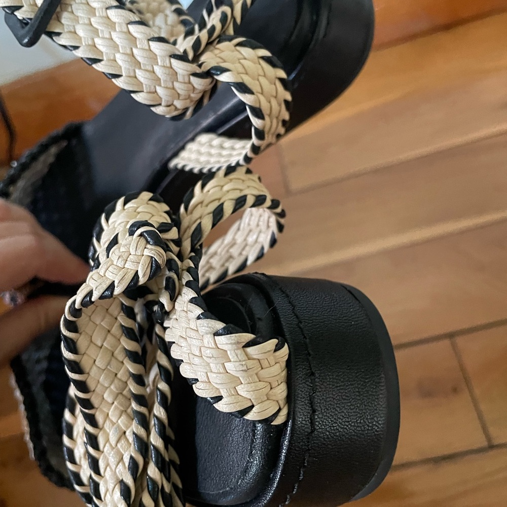 ❤️ NWB  $595 Ulla Johnson Black Polonio Crochet  Platform Sandals - Picture 10 of 10